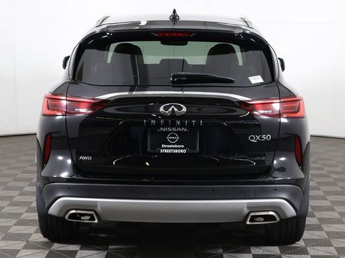 Used 2022 INFINITI QX50 Essential image 15
