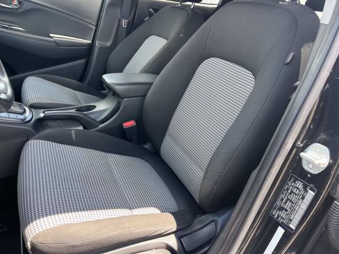 Used 2021 Hyundai Kona SEL FWD image 24
