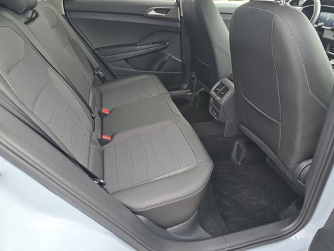 New 2026 Volkswagen Taos SE FWD image 16