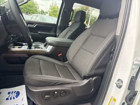 Used 2024 Chevrolet Silverado 1500 LT Trail Boss w/ Protection Package AWD/4WD image 13