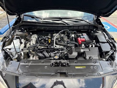 Used 2024 Nissan Altima 2.5 SR FWD image 51