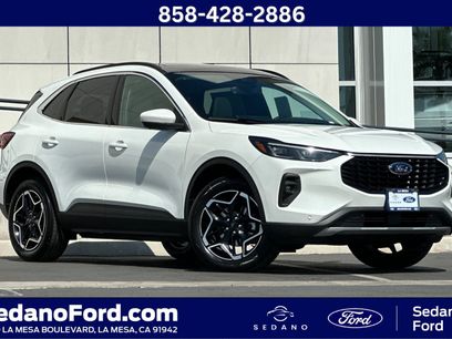 New 2025 Ford Escape Platinum w/ Premium Technology Package