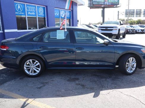 Used 2021 Volkswagen Passat 2.0T S FWD image 2