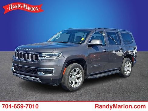 Used 2022 Jeep Wagoneer Series II image 1