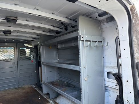 Used 2019 Nissan NV 3500 S image 19