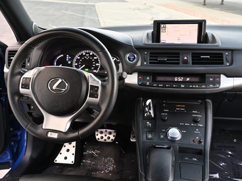 Used 2013 Lexus CT 200h w/ F Sport Pkg w/Nuluxe Trim FWD image 16