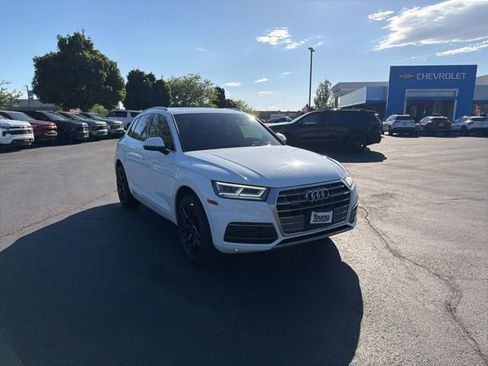 Used 2019 Audi Q5 2.0T Premium Plus w/ Premium Plus Package AWD/4WD image 1