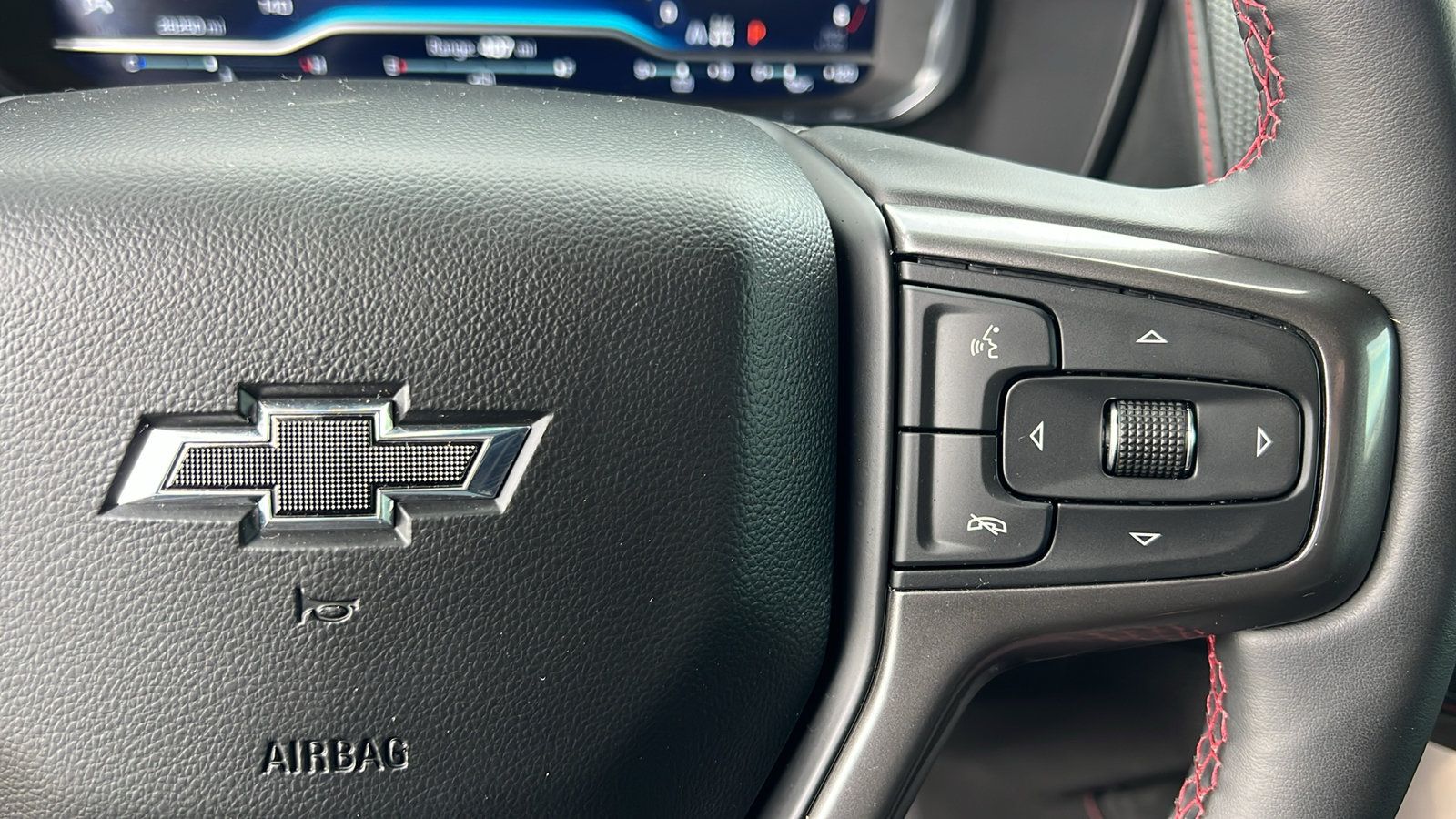 Used 2024 Chevrolet Suburban RST w/ Sport Performance Package AWD/4WD image 30