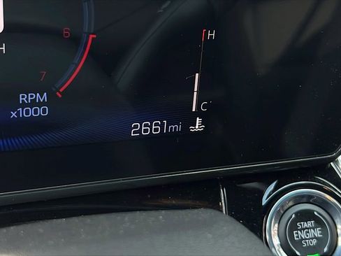 Used 2024 Chevrolet Trax RS image 29