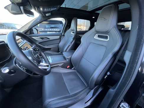 Certified 2025 Jaguar F-PACE R-Dynamic S image 15