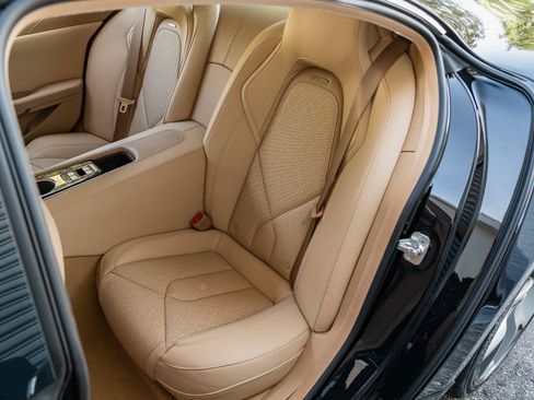 New 2025 Karma Revero Luxury RWD image 15