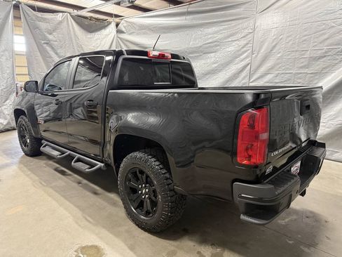Used 2022 Chevrolet Colorado Z71 w/ Z71 Midnight Edition AWD/4WD image 4