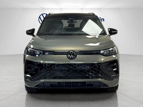 New 2026 Volkswagen Tiguan SE R-Line AWD/4WD image 8
