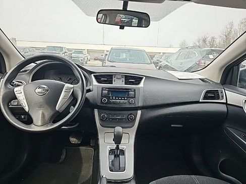 Used 2015 Nissan Sentra S image 4
