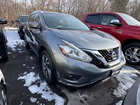 Used 2018 Nissan Murano Platinum image 2