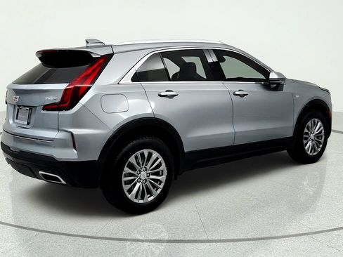 Certified 2024 Cadillac XT4 Premium Luxury w/ Cold Weather Package FWD image 5