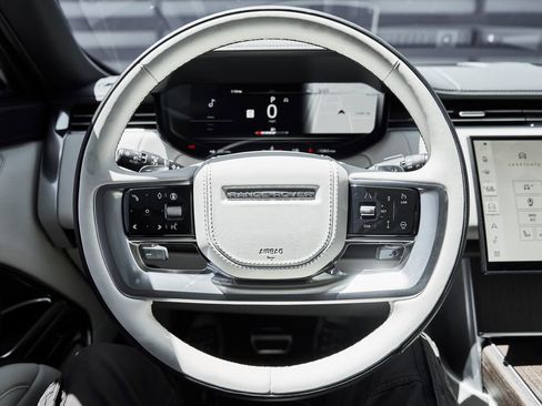 Used 2024 Land Rover Range Rover Long Wheelbase Autobiography AWD/4WD image 57