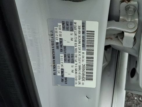 Used 2025 MAZDA MAZDA3 s FWD image 31