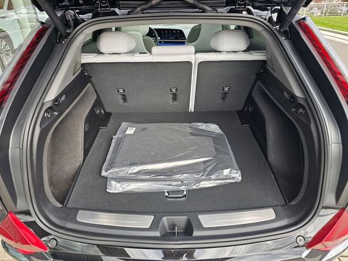 New 2026 Cadillac Optiq Sport 1 image 13