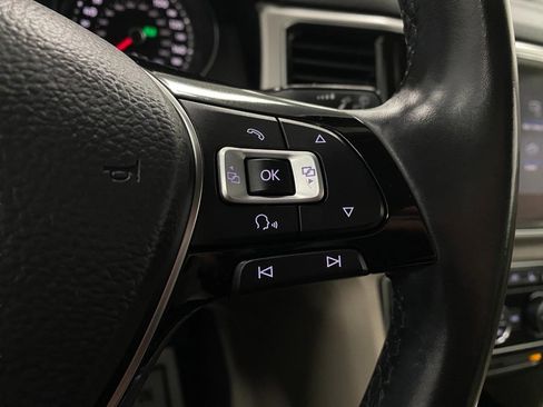 Used 2018 Volkswagen Atlas SEL image 18