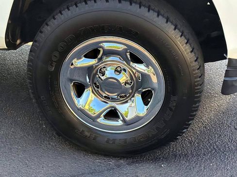 Used 2019 Toyota Tacoma SR RWD image 6