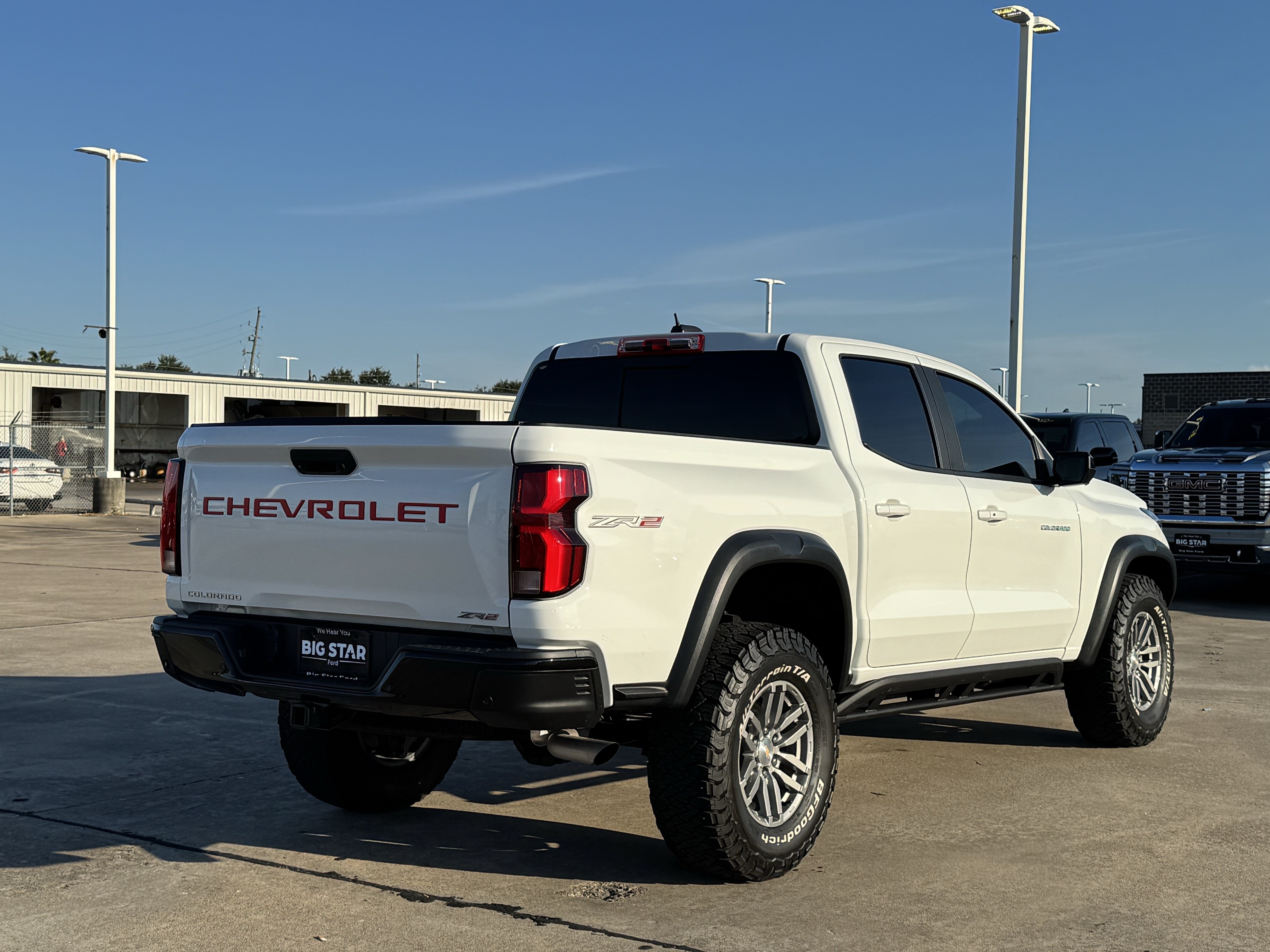 Used 2024 Chevrolet Colorado ZR2 w/ ZR2 Convenience Package III AWD/4WD image 7