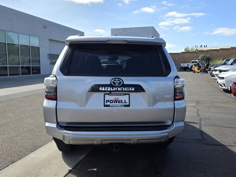 Used 2024 Toyota 4Runner TRD Off-Road Premium image 4