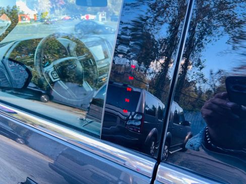 Used 2020 Ford Expedition XLT image 28