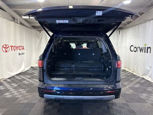 Used 2023 Toyota Sequoia Limited image 18