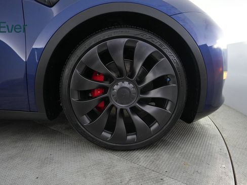 Used 2024 Tesla Model Y Performance AWD/4WD image 20