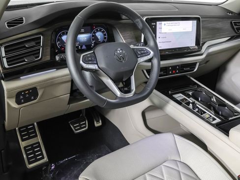New 2026 Volkswagen Atlas SEL Premium R-Line AWD/4WD image 3