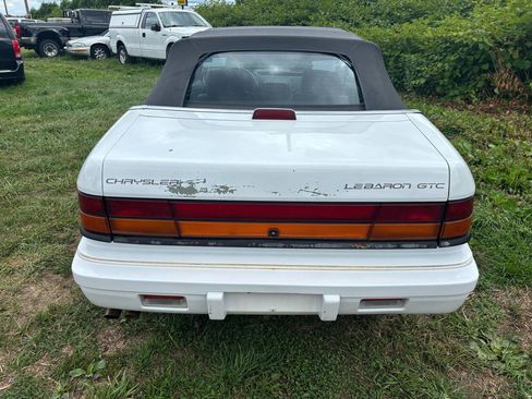 Used 1995 Chrysler LeBaron GTC FWD image 6