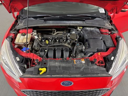 Used 2016 Ford Focus SE w/ Reverse Sensing Package image 30