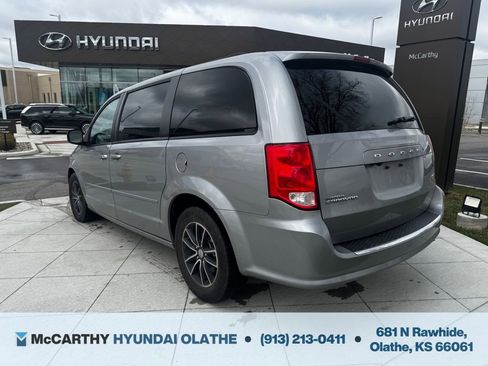 Used 2017 Dodge Grand Caravan GT image 10