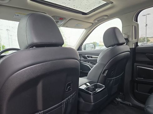 Certified 2025 Kia Telluride SX AWD/4WD image 17