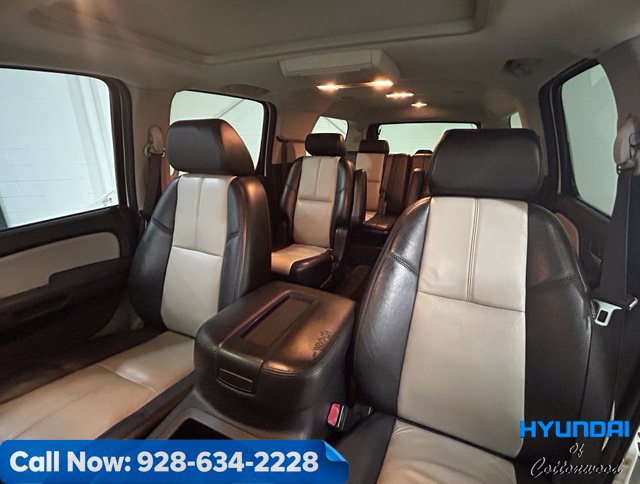 Used 2007 Chevrolet Suburban LT w/ LT Preferred Equipment Group AWD/4WD image 52