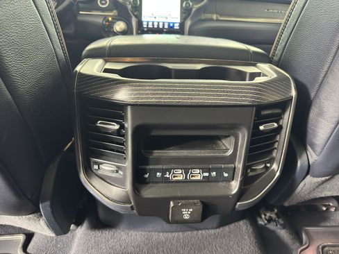 Used 2020 RAM 1500 Limited AWD/4WD image 32