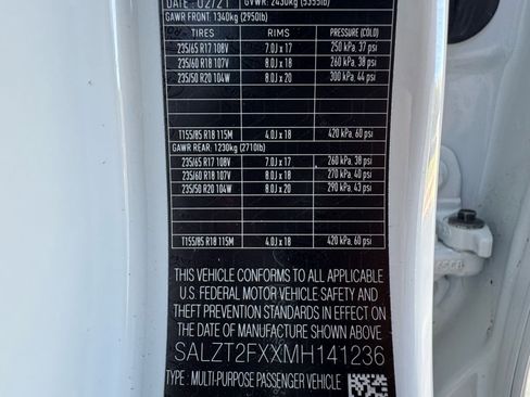 Used 2021 Land Rover Range Rover Evoque R-Dynamic S image 38