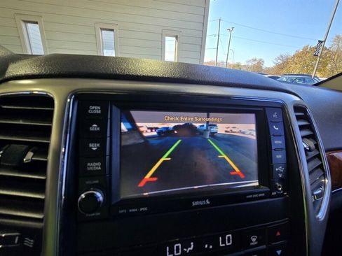 Used 2012 Jeep Grand Cherokee Limited image 22