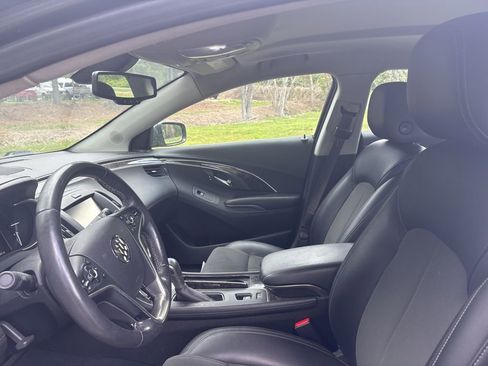 Used 2016 Buick LaCrosse image 11