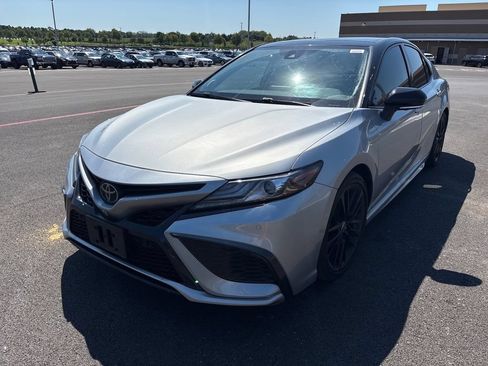 Used 2021 Toyota Camry XSE w/ Navigation Package AWD/4WD image 6