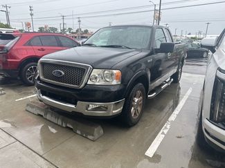 Used 2005 Ford F150 Lariat image 1
