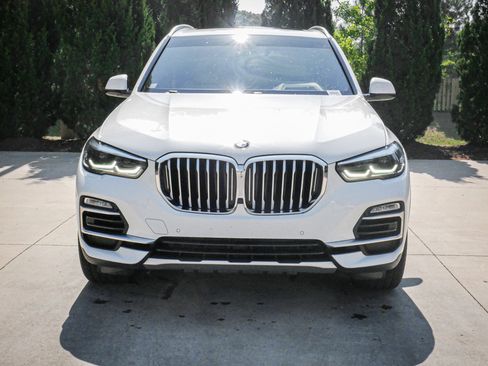 Used 2019 BMW X5 xDrive40i w/ Premium Package 2 image 3