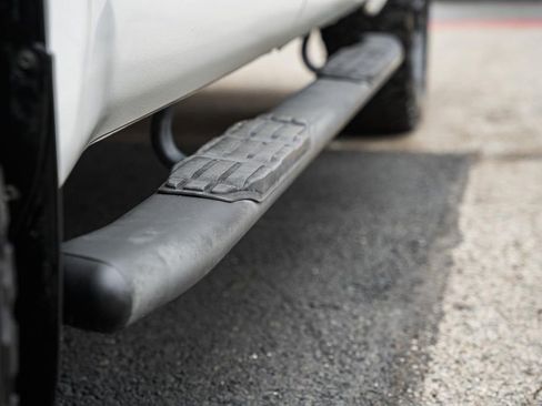 Used 2016 Toyota Tundra SR5 w/ SR5 Upgrade Package image 12