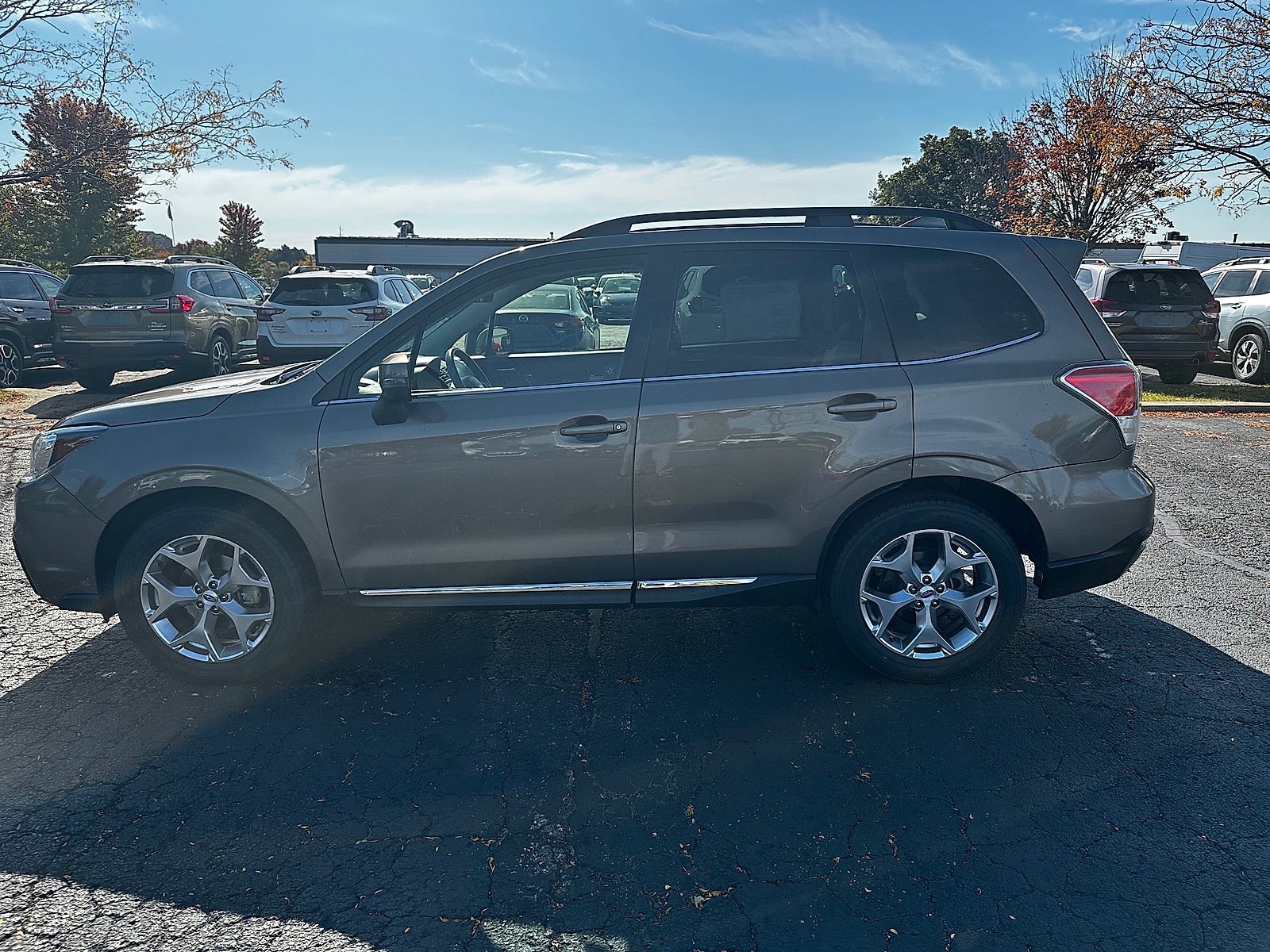 Used 2018 Subaru Forester 2.5i Touring w/ Popular Package #3B AWD/4WD image 6