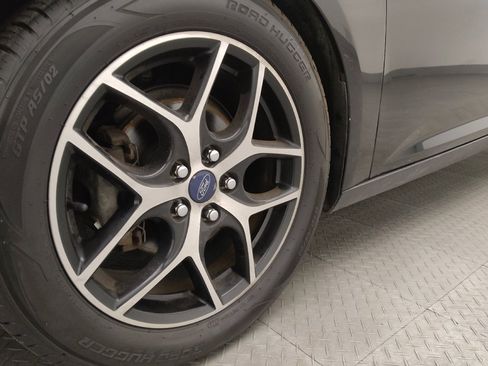 Used 2018 Ford Focus SEL image 31