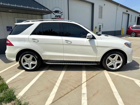 Used 2014 Mercedes-Benz ML 550 4MATIC image 9