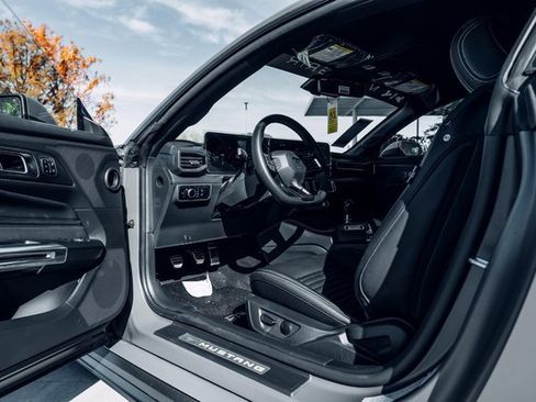 New 2025 Ford Mustang GT Premium w/ GT Performance Package image 17