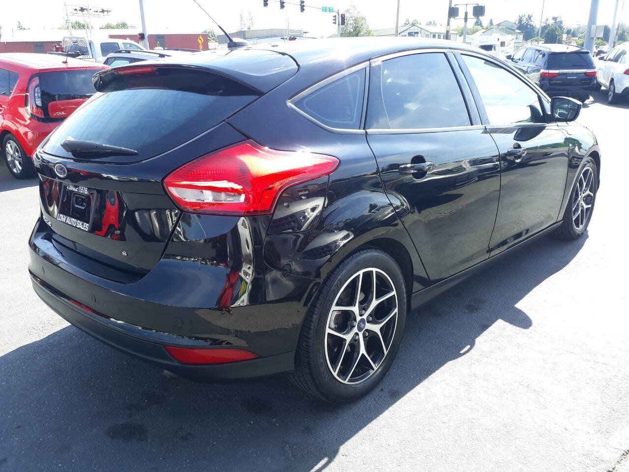 Used 2018 Ford Focus SEL FWD image 7