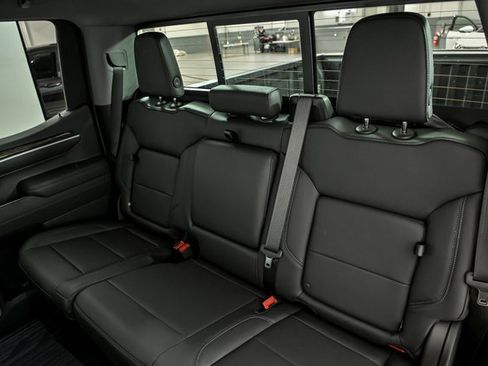 New 2026 GMC Sierra 1500 Elevation w/ Elevation Premium Package image 9